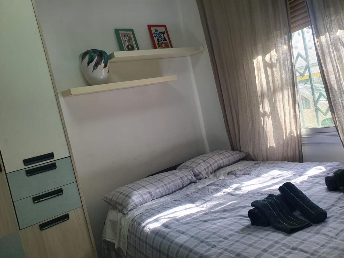 Studio Or With Private Bathroom Or With Shared Bathroom Appartement Barcelone