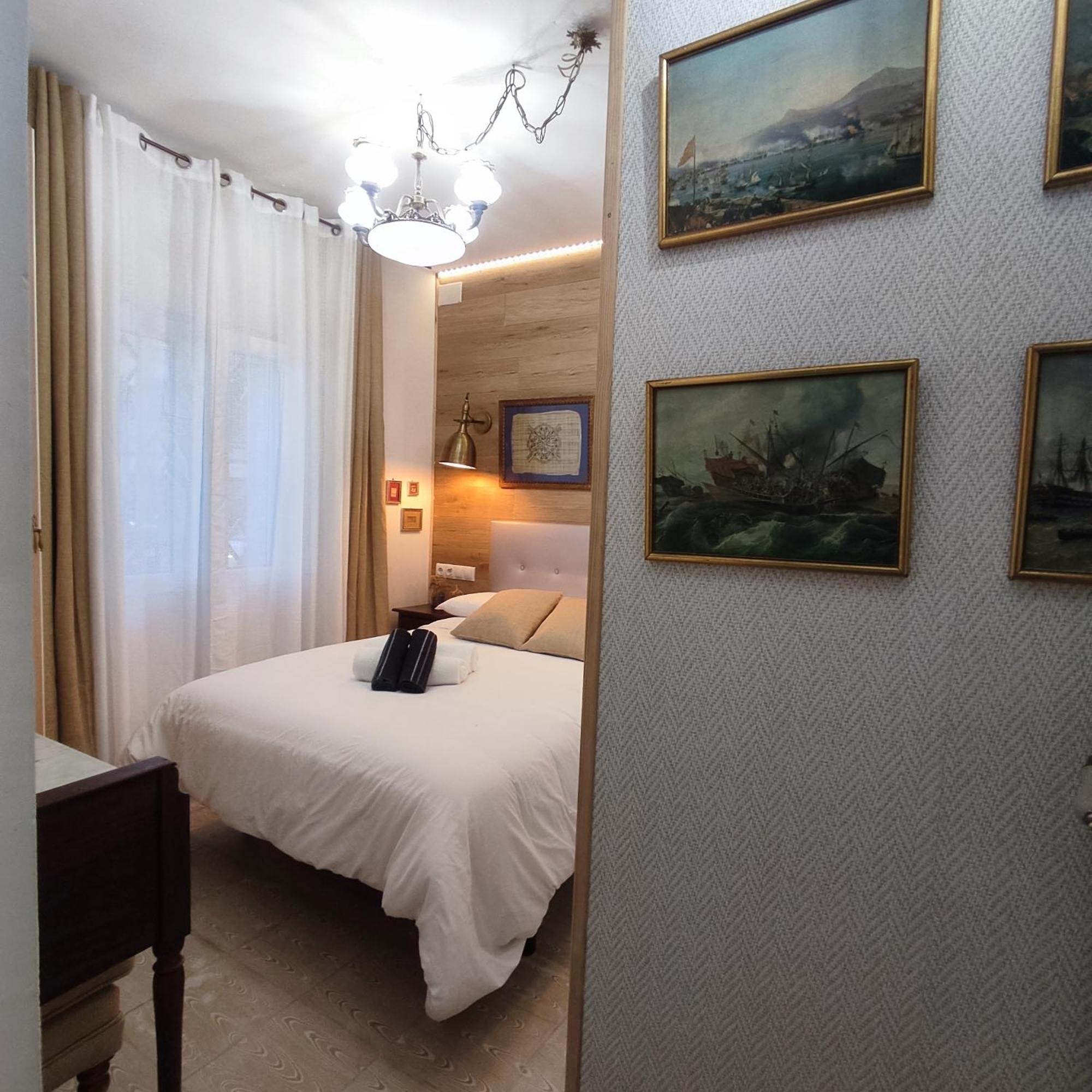 Studio Or With Private Bathroom Or With Shared Bathroom * Barcelone