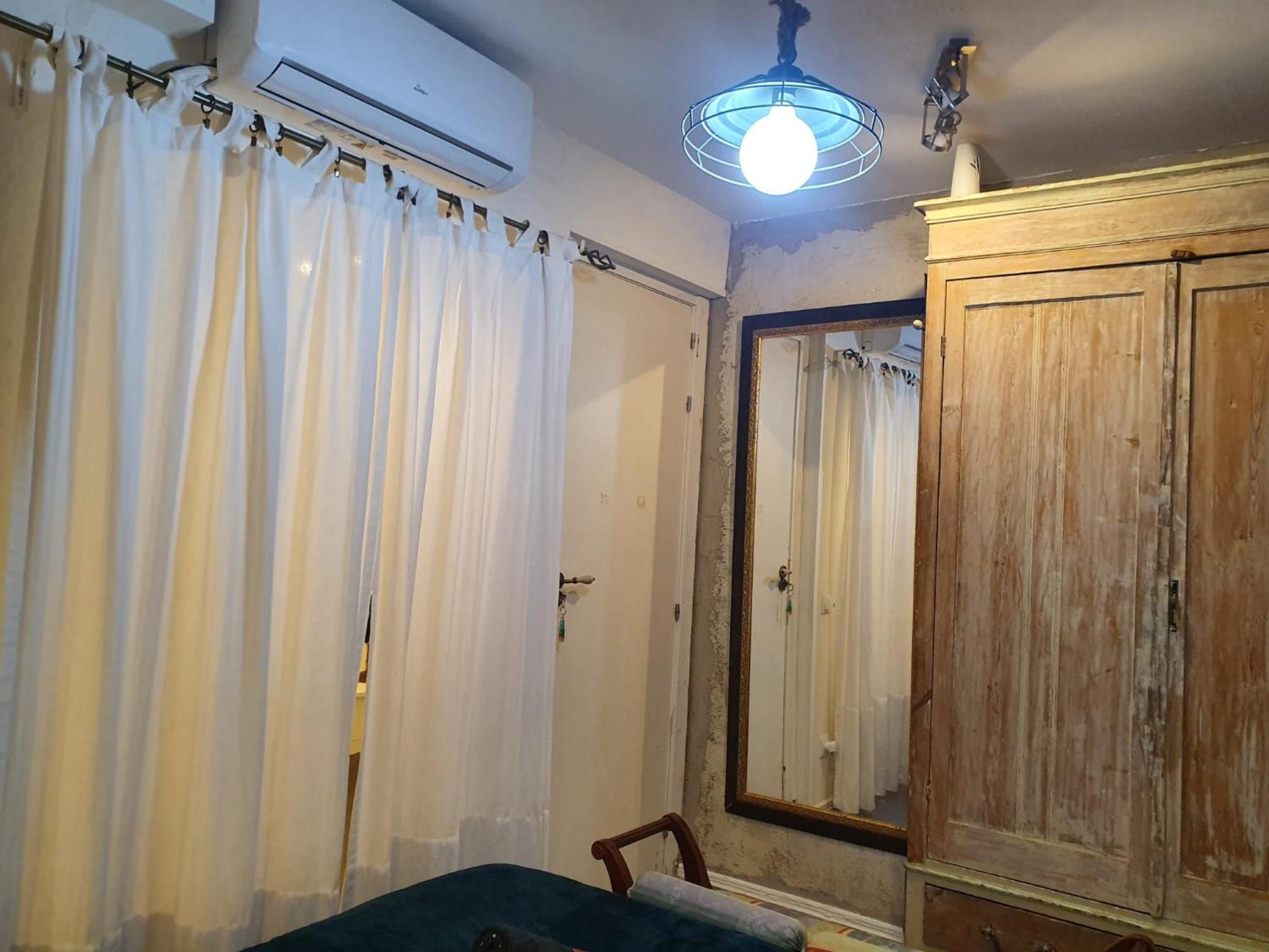 Studio Or With Private Bathroom Or With Shared Bathroom * Barcelone